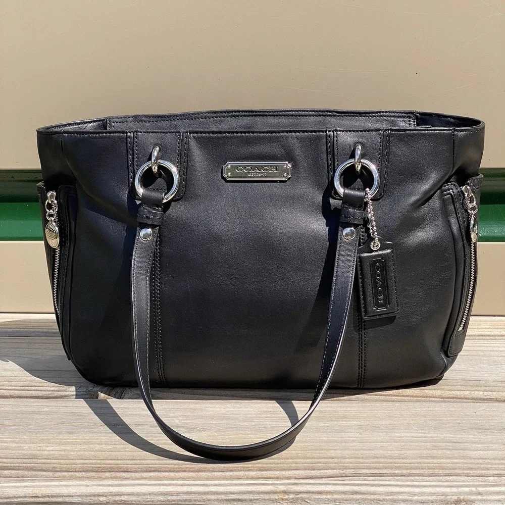 Coach Gallery East West Leather Tote Black Shoulder Bag Side Zip Pockets F19252